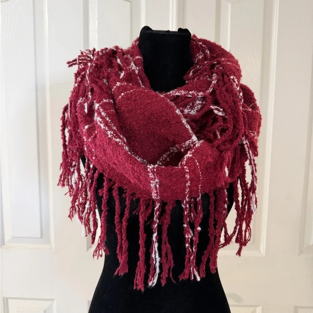Altard State Womans Scarf Burgundy Fringe Infinity Preppy Boho Festival Knit EUC
